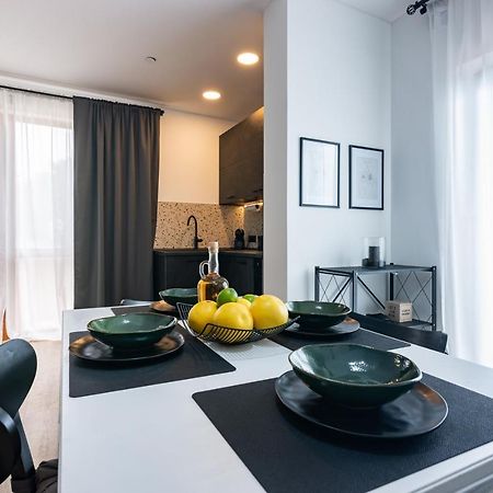 Apartman Laura Рийека Екстериор снимка