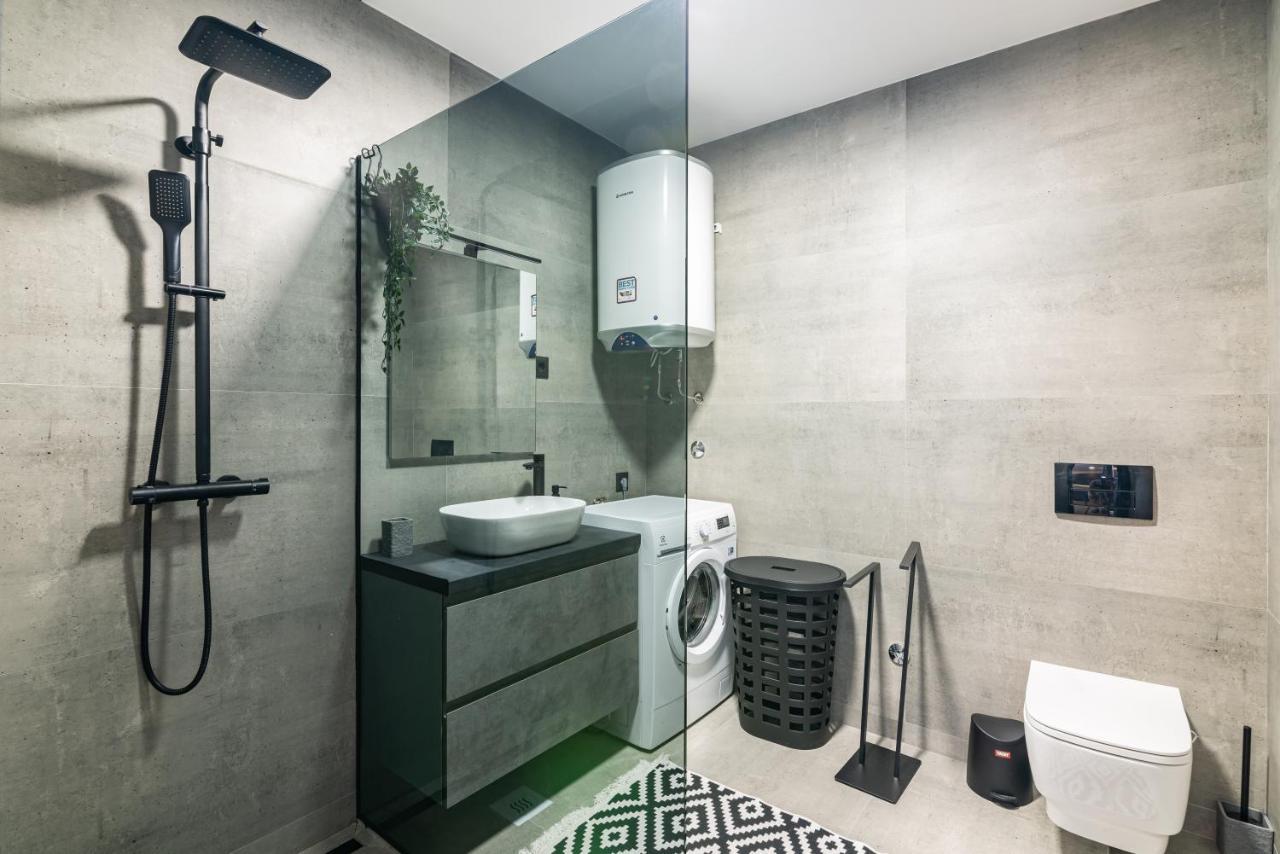 Apartman Laura Рийека Екстериор снимка